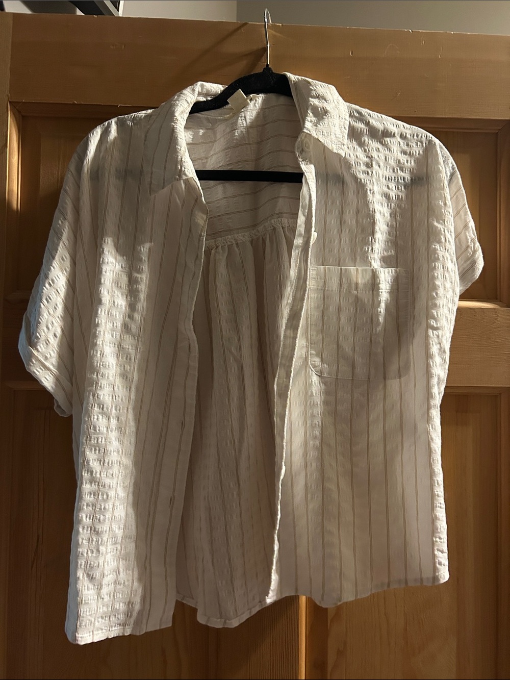 Women’s Short-Sleeve Textured Button-Up Shirt in White